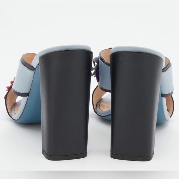 SOLD - FENDI- Light Blue/Black ALL Leather Flowerland Slide Sandals Size 39 - Picture 6 of 9